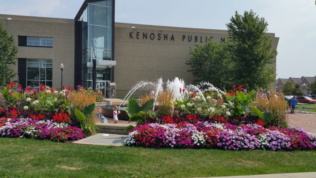 Fountain behind the Kenosha Public Museum