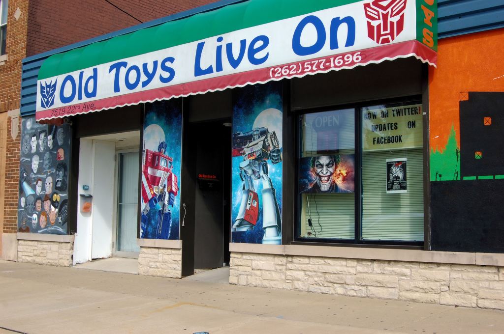 Old Toys Live On